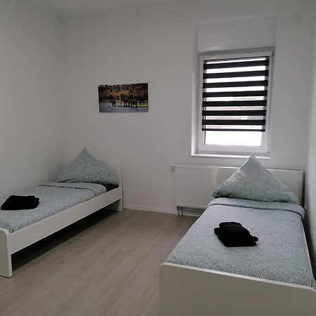 Estrella24 Living Rooms Sydney Herne Buitenkant foto