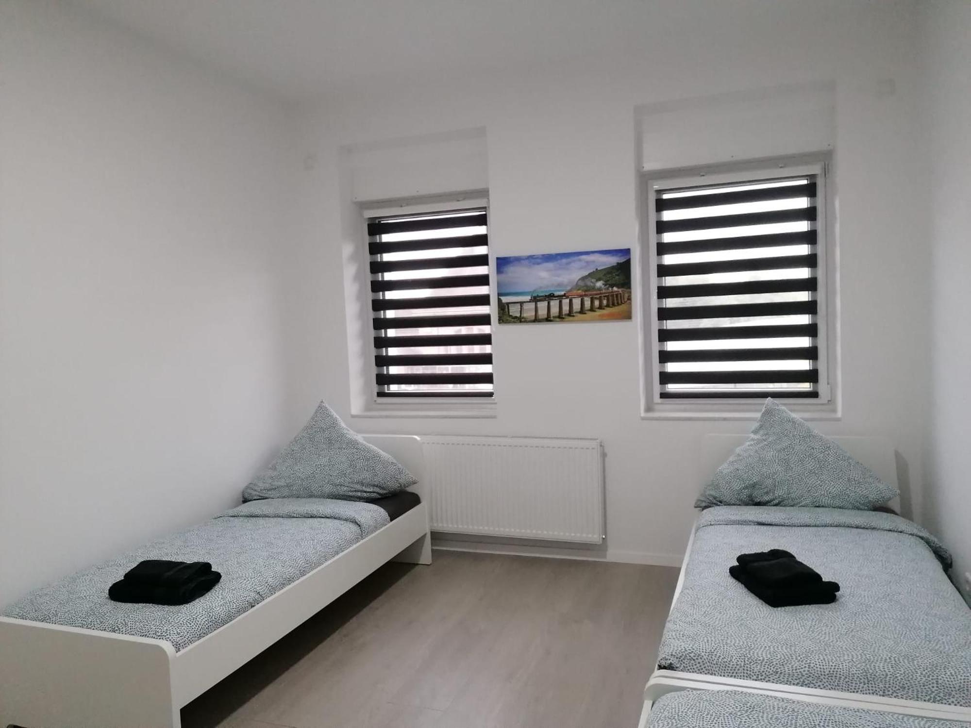 Estrella24 Living Rooms Sydney Herne Buitenkant foto